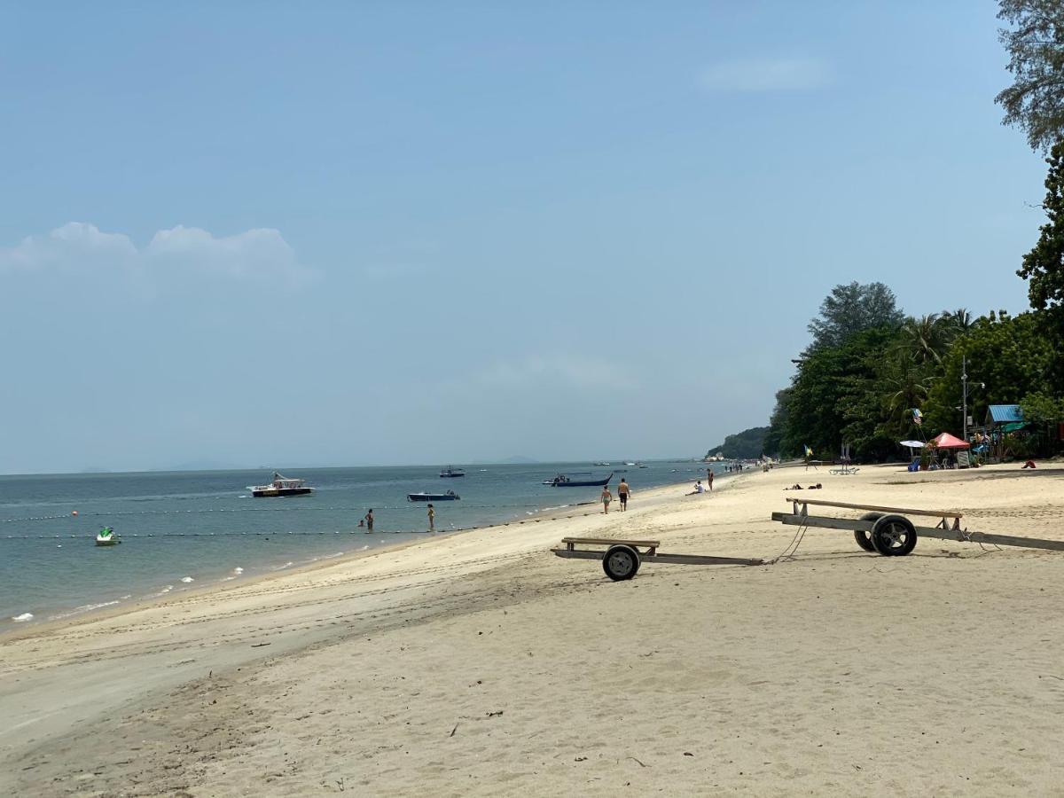 By The Sea @ Luxury Suites, Batu Ferringhi Exterior foto